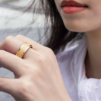 PulseRing Pro – De Slimme Ring die Jouw Gezondheid 24/7 Bewaakt