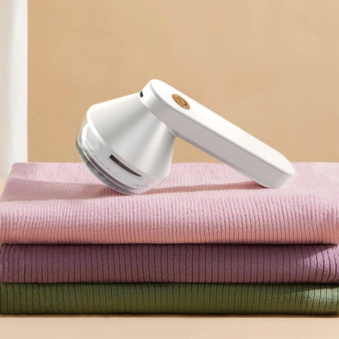 FuzzAway™ – Geef je Kleding en Meubels een Tweede Leven!